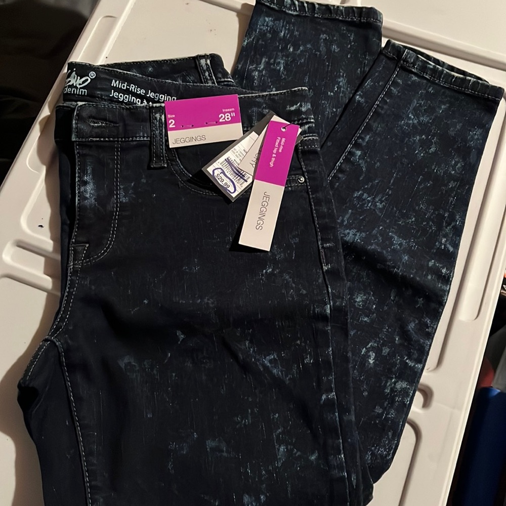 Mossimo mid rise jeggings size 2 /28